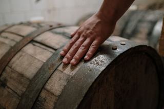 Bâtonnage : définition et effet sur le vin
