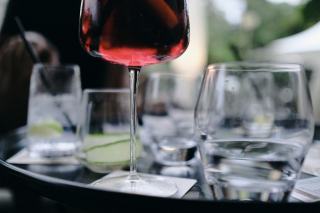 Chambrer le vin : définition et températures